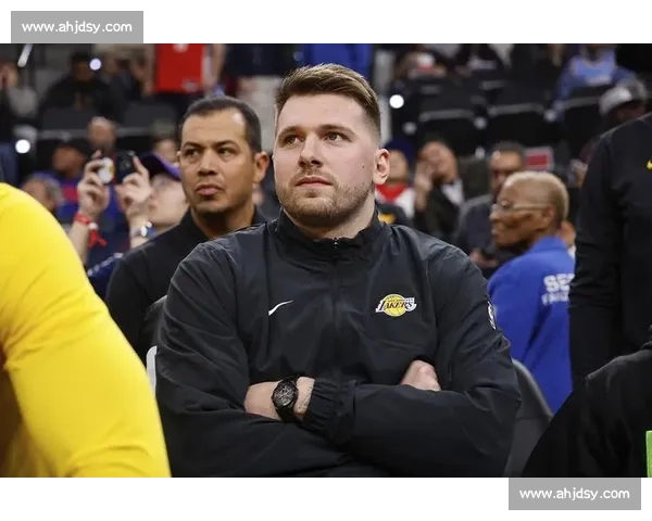 雷迪克调侃东契奇:4 次机会丢了 50 分,49 分却更炸场